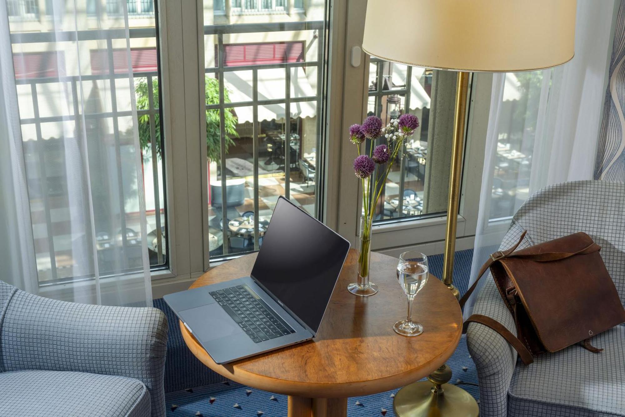 فندق ماريتيم كولونيا المظهر الخارجي الصورة A room at the hotel